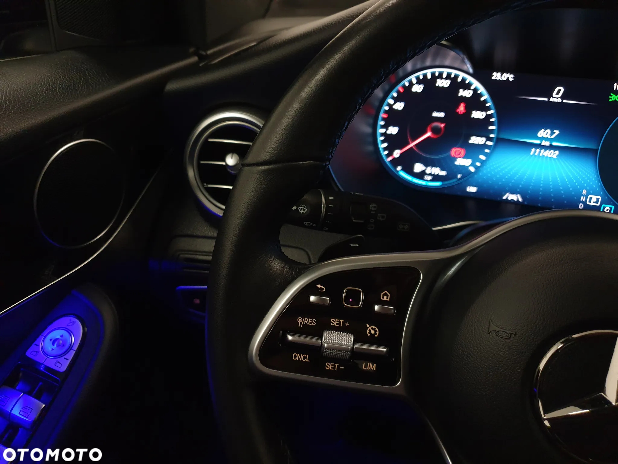 Mercedes-Benz GLC 220 d 4Matic 9G-TRONIC AMG Line - 10