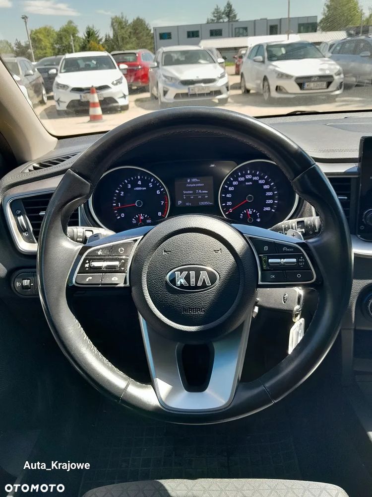 Kia Ceed 1.5 T-GDI M DCT - 12
