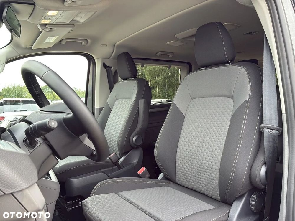 Volkswagen Caravelle - 14