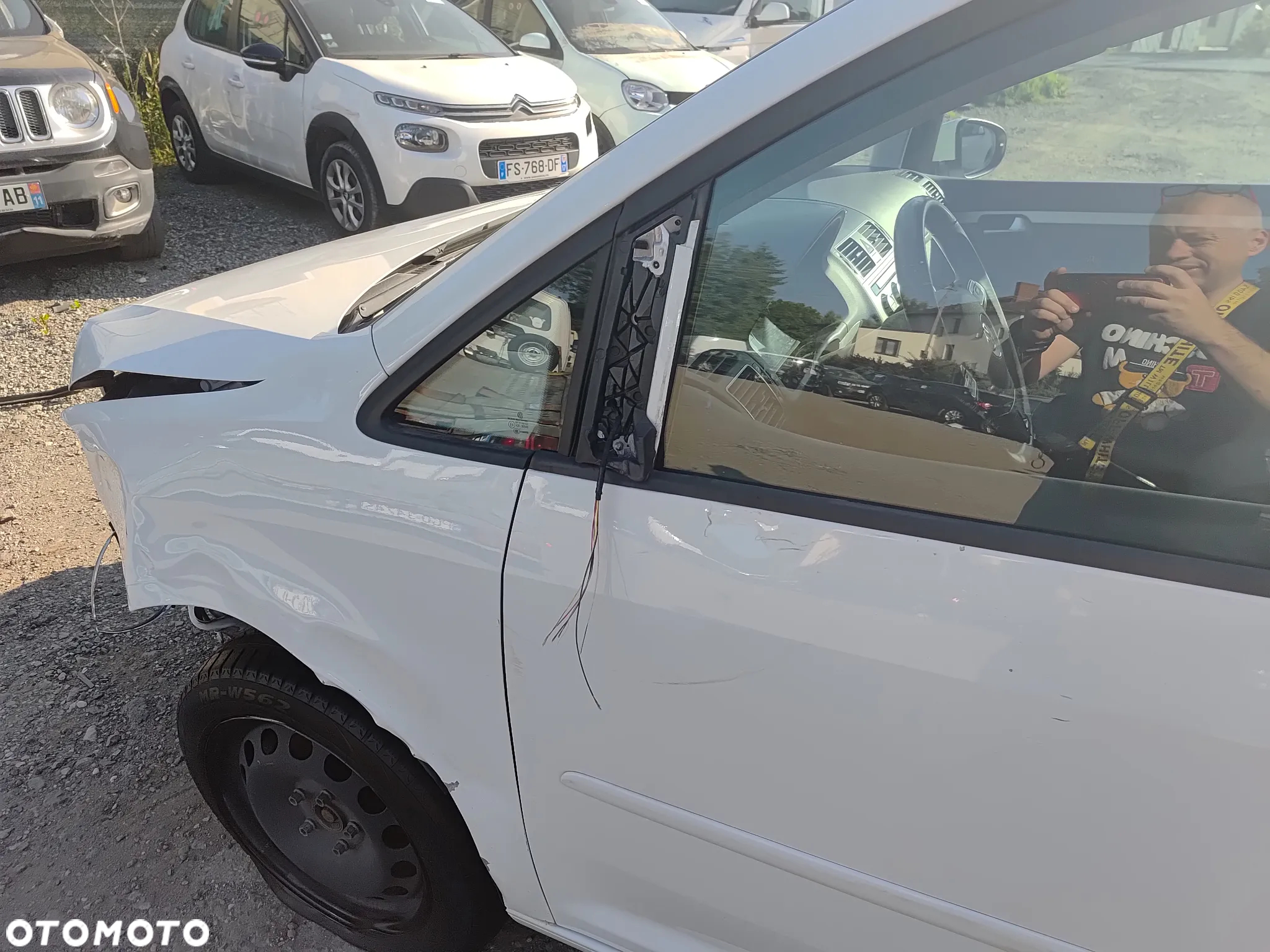 Volkswagen Touran 1.6 TDI DPF Comfortline - 13