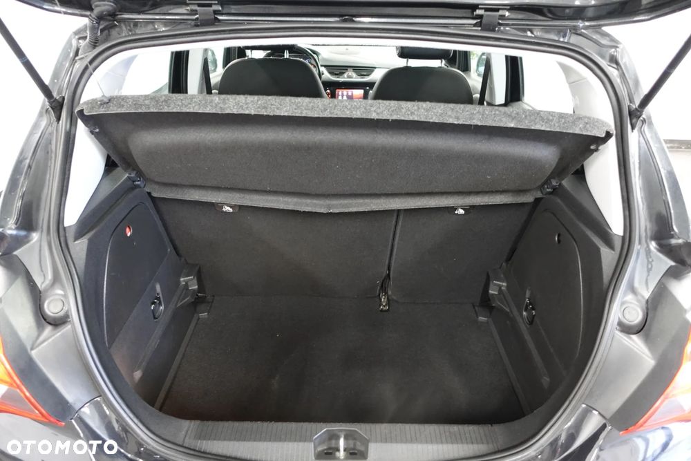 Opel Corsa 1.0 T Cosmo S&S - 24