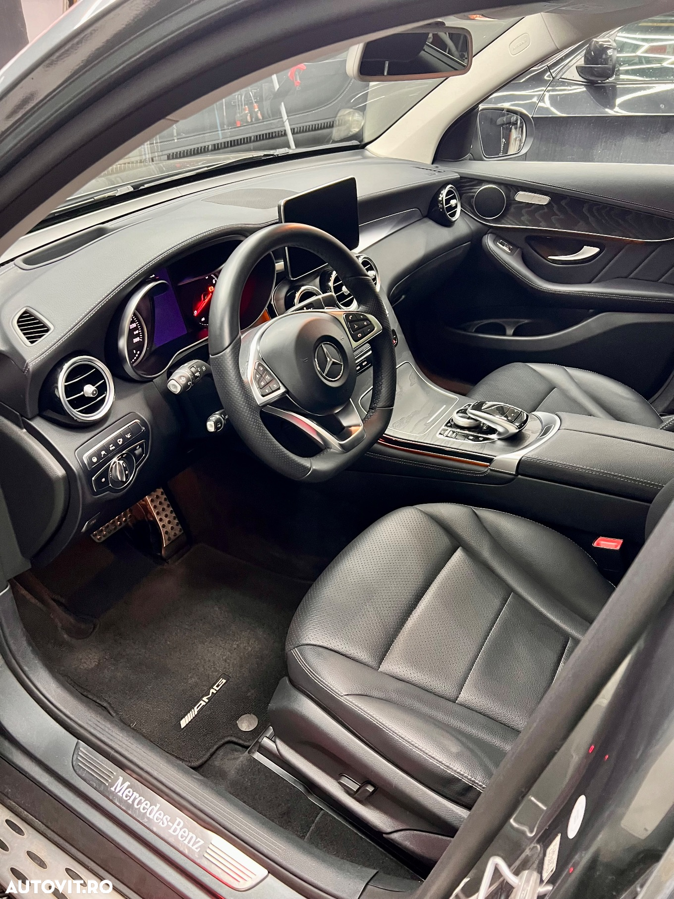 Mercedes-Benz GLC 300 4Matic 9G-TRONIC - 6