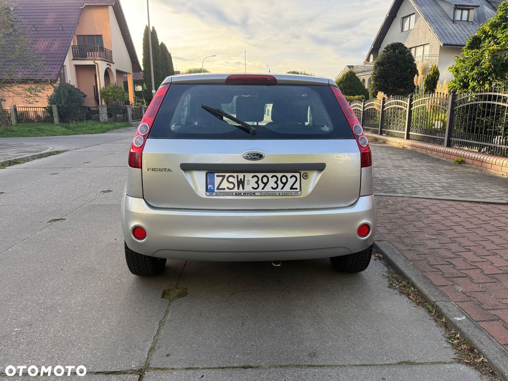 Ford Fiesta 1.3 Style - 4