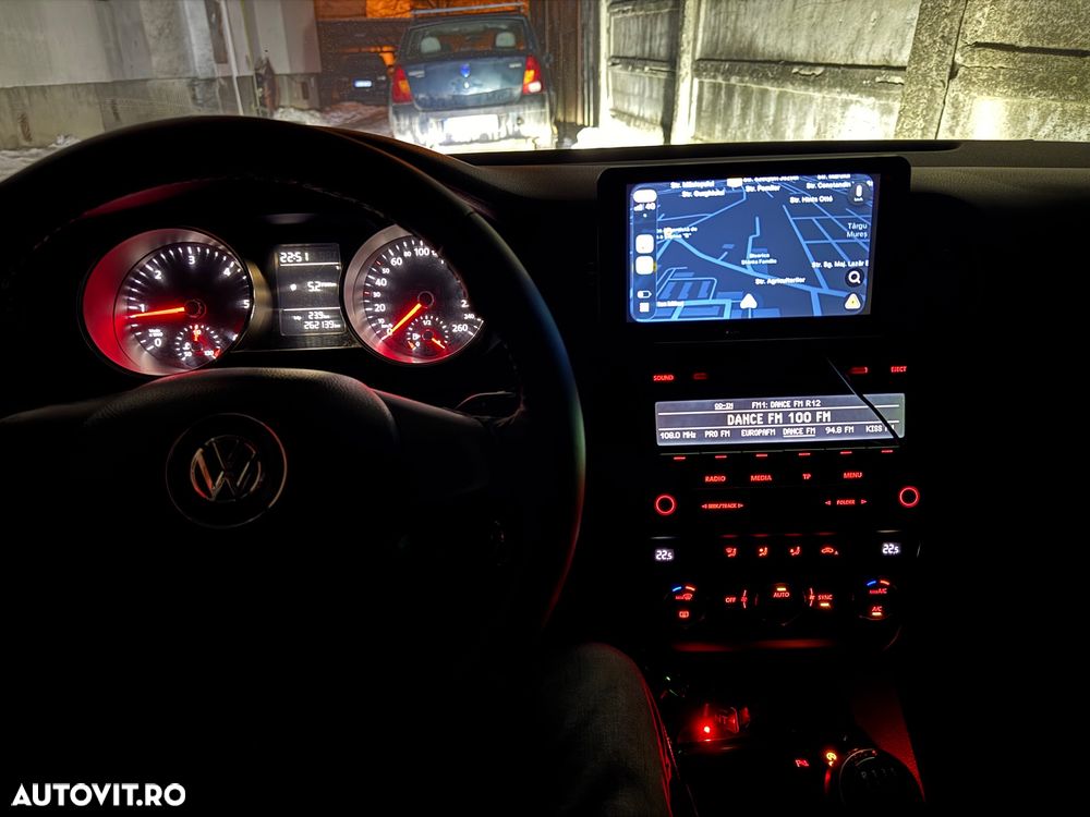 Volkswagen Jetta - 14