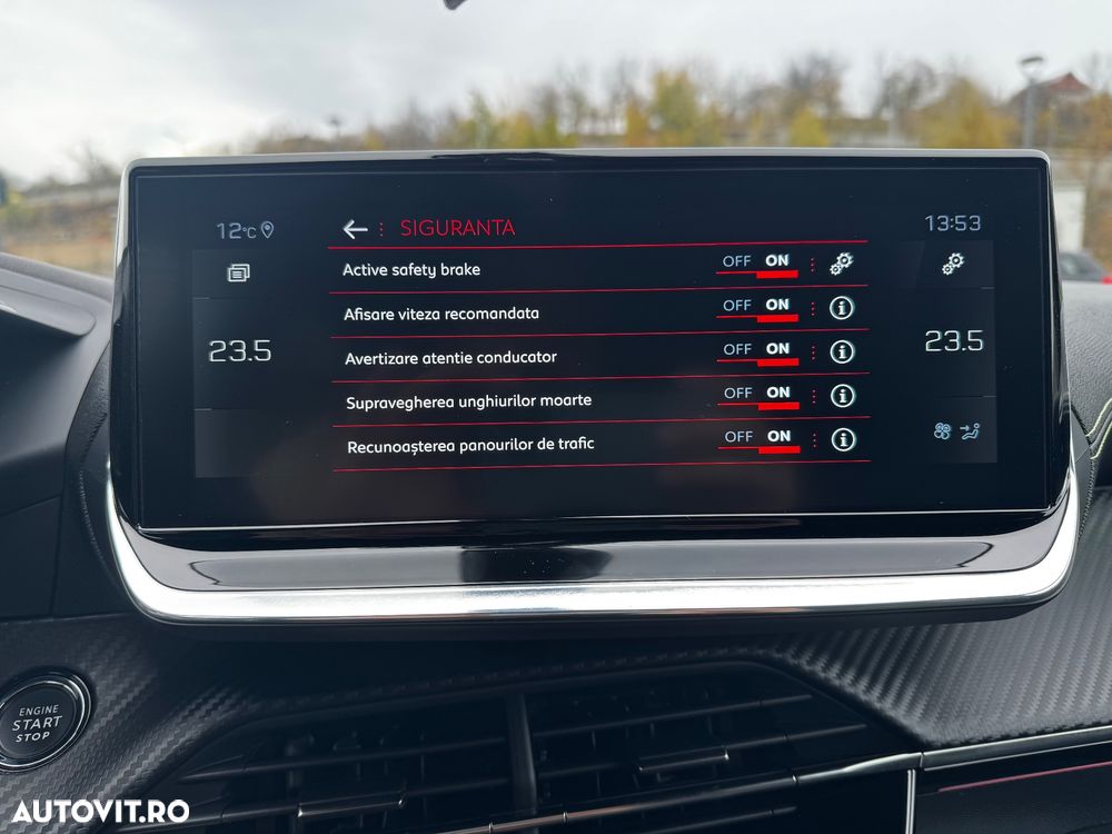 Peugeot 2008 PureTech 130 EAT8 GT - 34