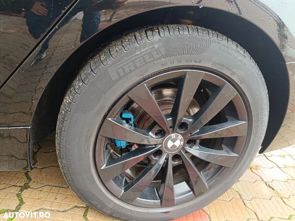 BMW Seria 3 318d GT Sport Line - 36