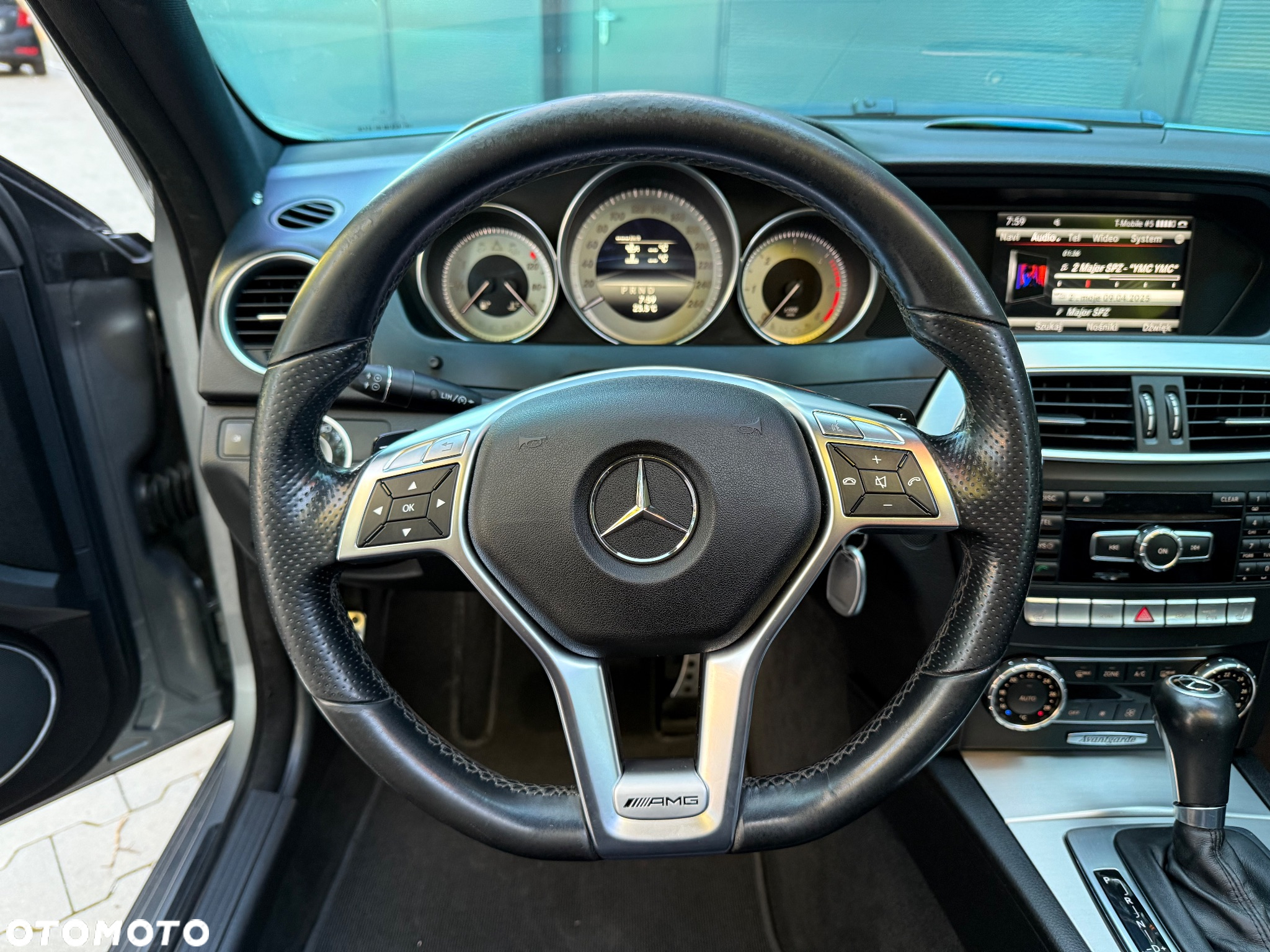 Mercedes-Benz Klasa C 250 (BlueTEC) d T 7G-TRONIC AMG Line - 19