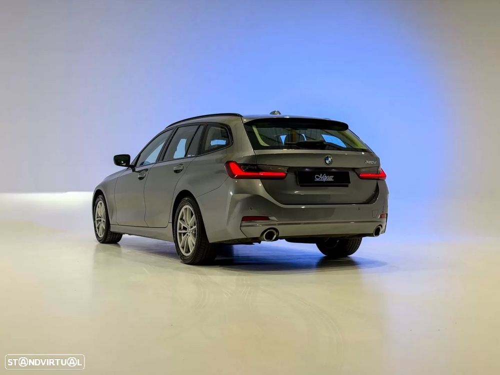 BMW 320 d Line Luxury Auto - 2
