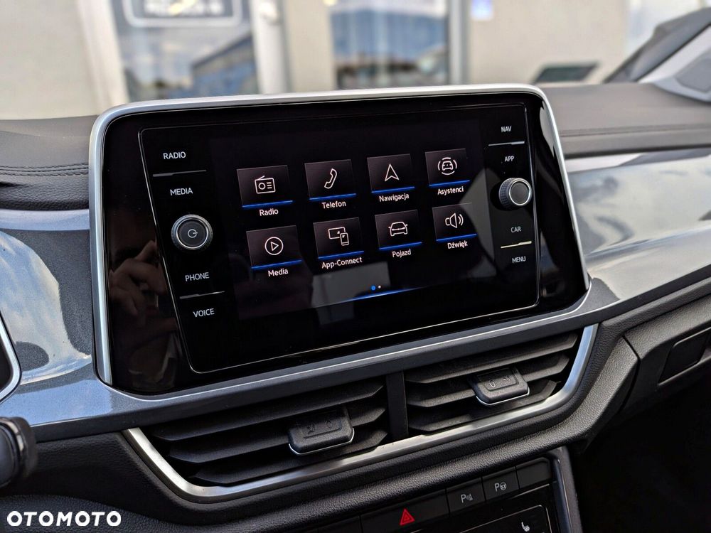 Volkswagen T-Roc 1.5 TSI Style DSG - 24