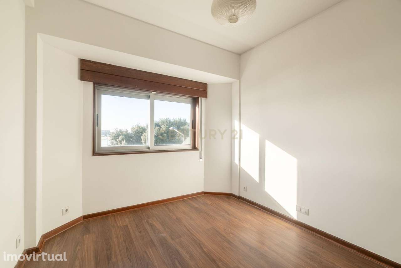 T1 Exclusivo na Rua do Passeio Alegre | Entre o Rio e o Mar - Grande imagem: 2/22