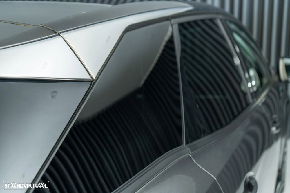 Peugeot 3008 Plug-In Hybrid 225 e-EAT8 Allure Pack - 19