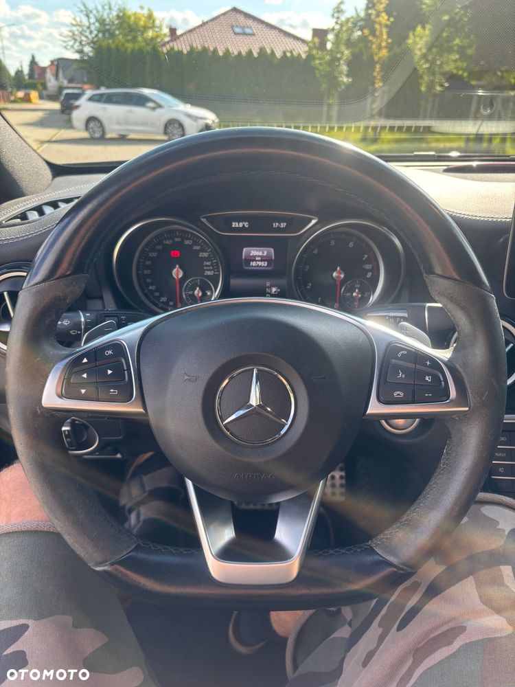 Mercedes-Benz GLA 200 7G-DCT - 6