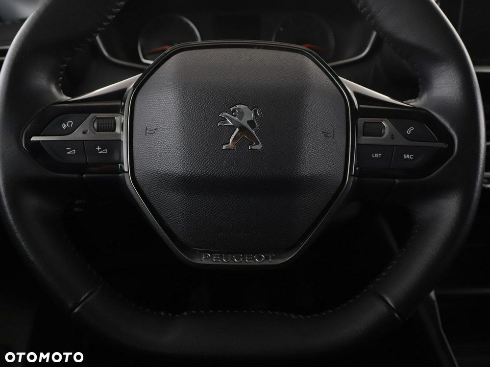 Peugeot 208 PureTech 100 Style - 22
