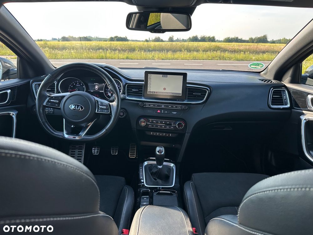 Kia ProCeed 1.4 T-GDI OPF GT LINE - 12