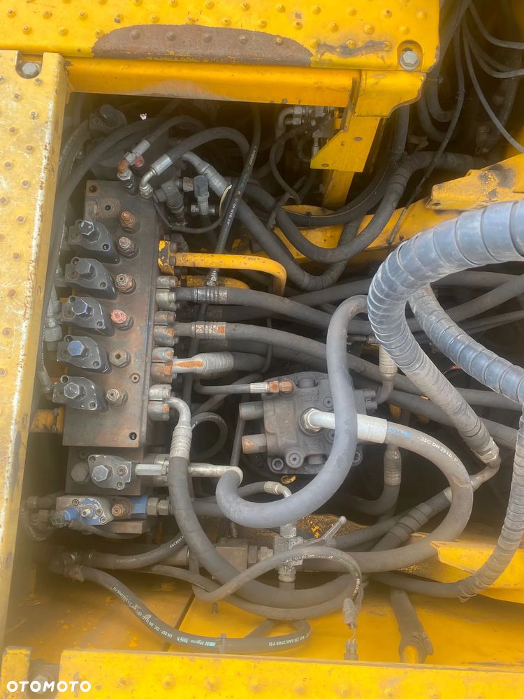 JCB JS2000 W / Przeładunkowa Podnoszona Kabina - 39