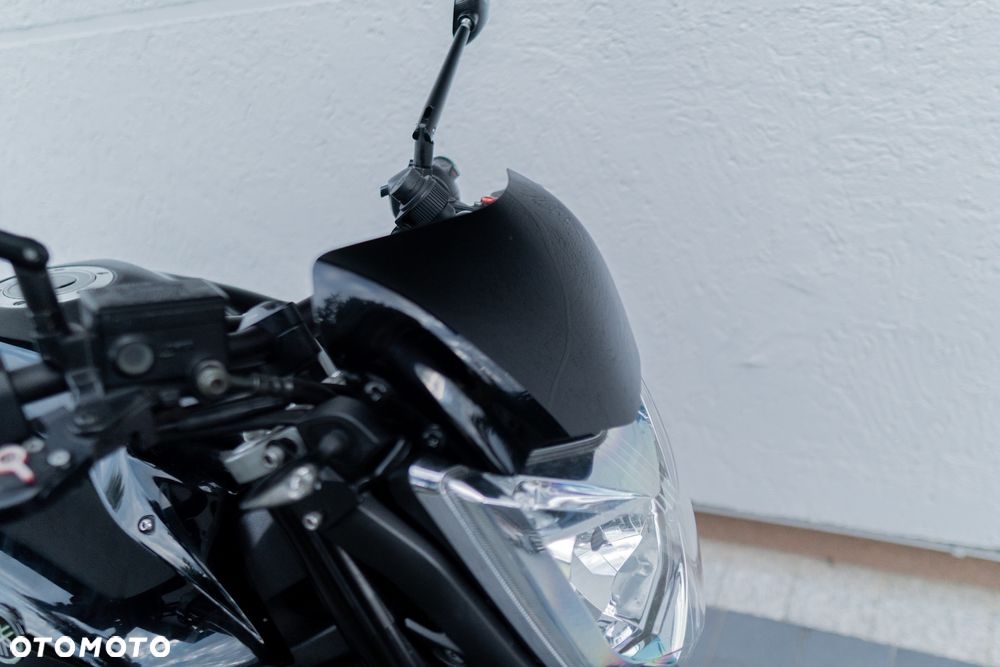 Yamaha FZ - 14