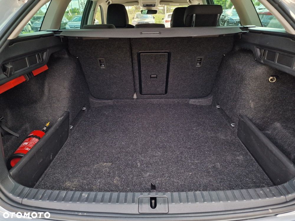 Skoda Octavia 1.5 TSI mHEV Selection DSG - 12