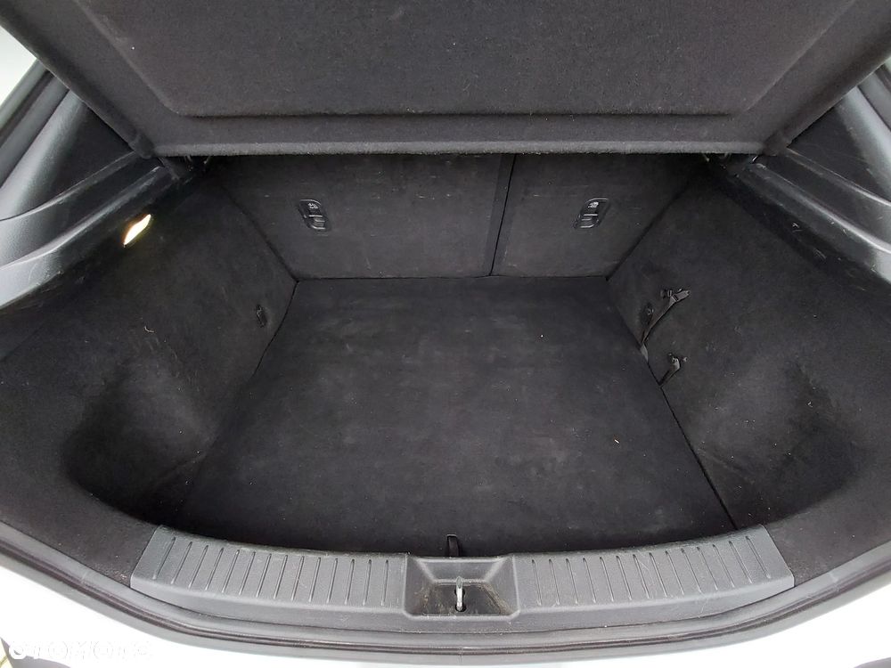 Mazda CX-30 2.0 mHEV Hikari AWD - 16