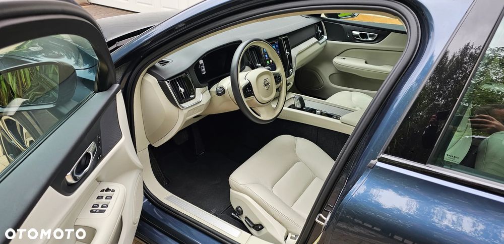 Volvo S60 B5 B AWD Ultimate Dark - 21