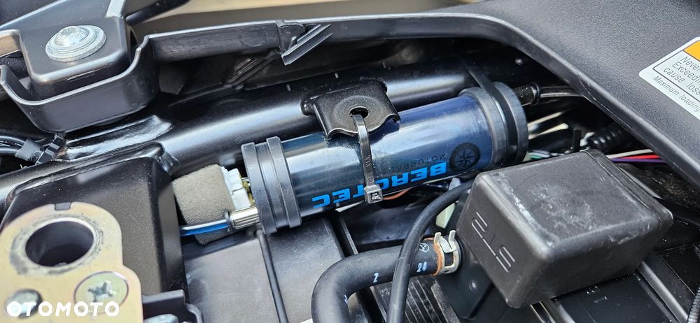 Suzuki DL - 16