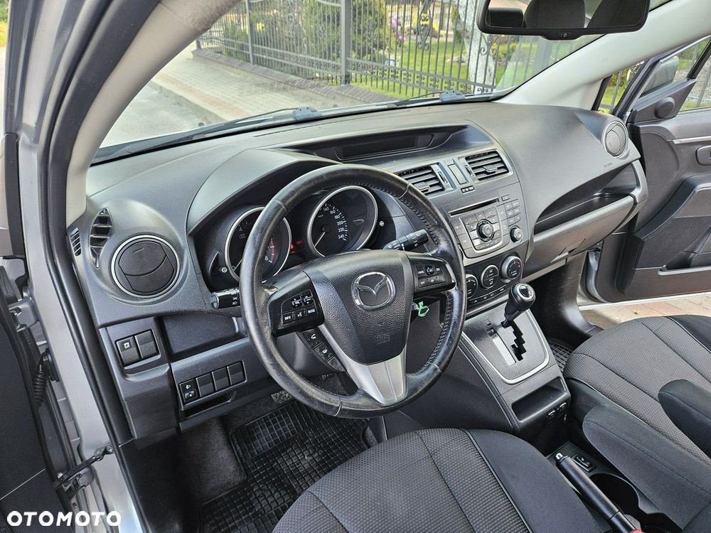 Mazda 5 - 8