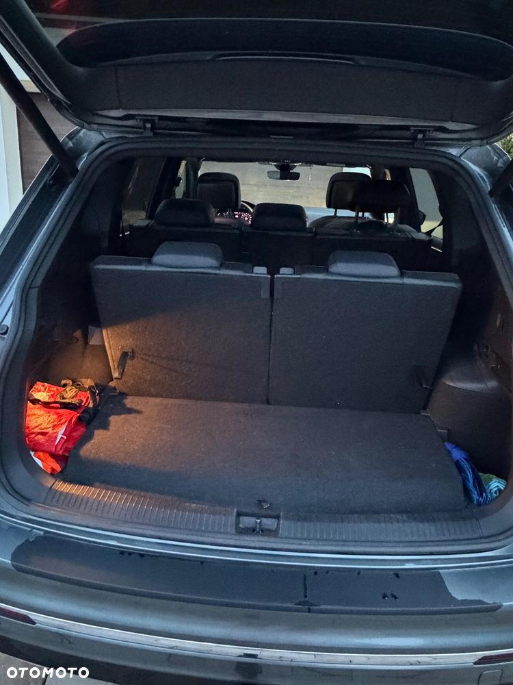 Volkswagen Tiguan Allspace 2.0 TDI 4Mot R-Line DSG 7os - 18