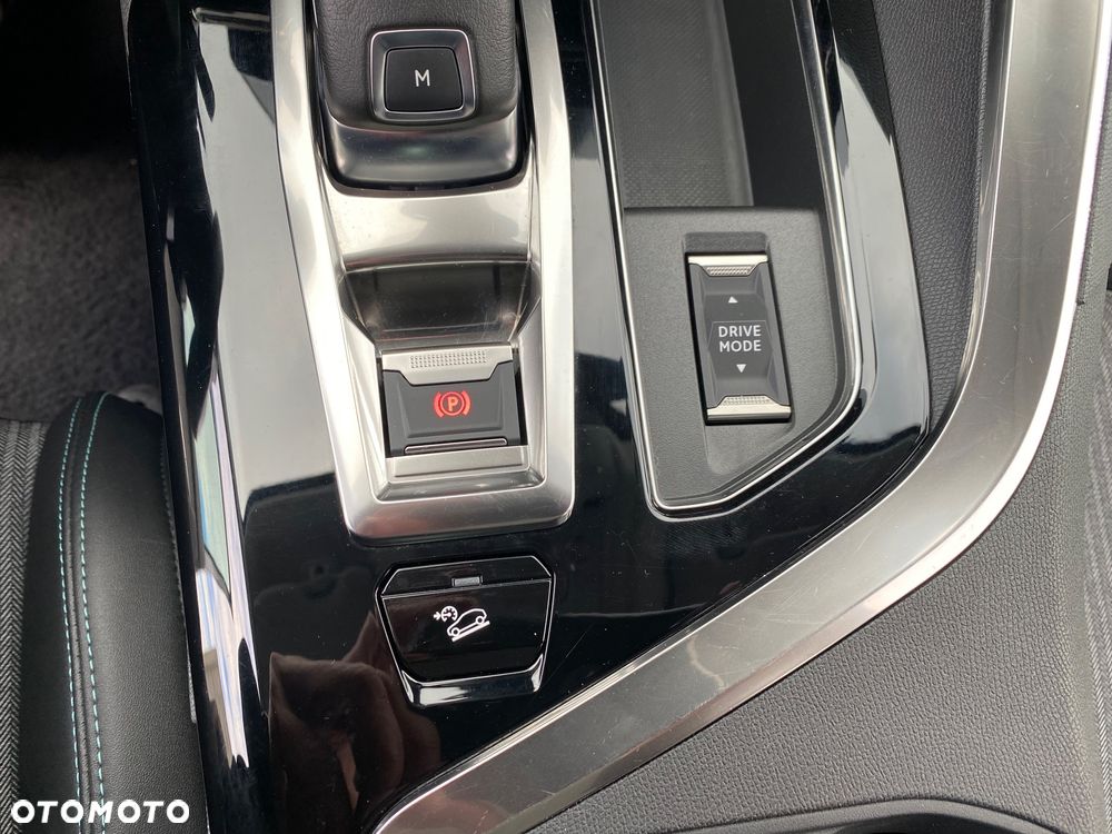 Peugeot 5008 BlueHDi 130 EAT8 Allure - 16
