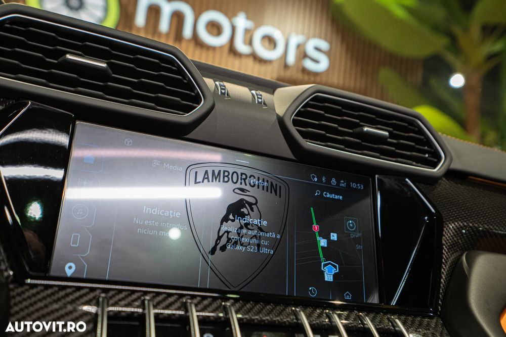 Lamborghini URUS - 37