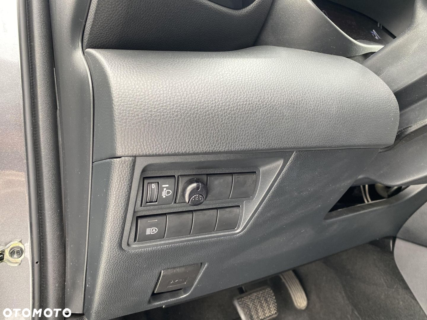 Toyota Yaris Cross - 18