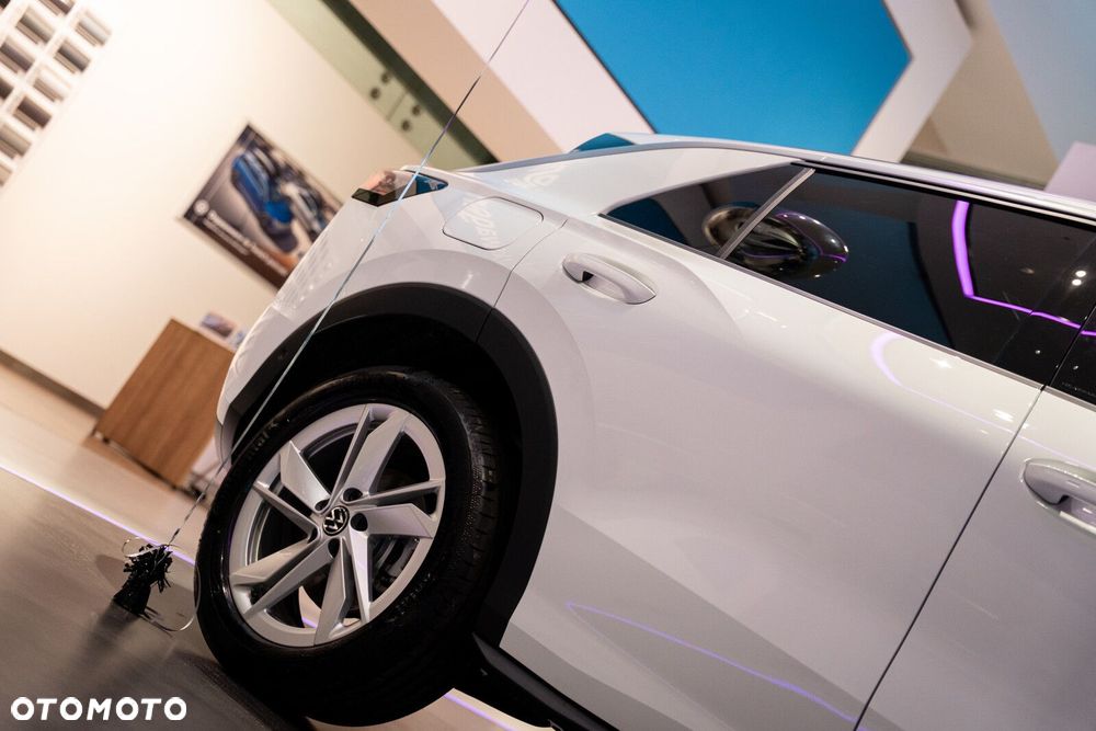 Volkswagen T-Roc - 15