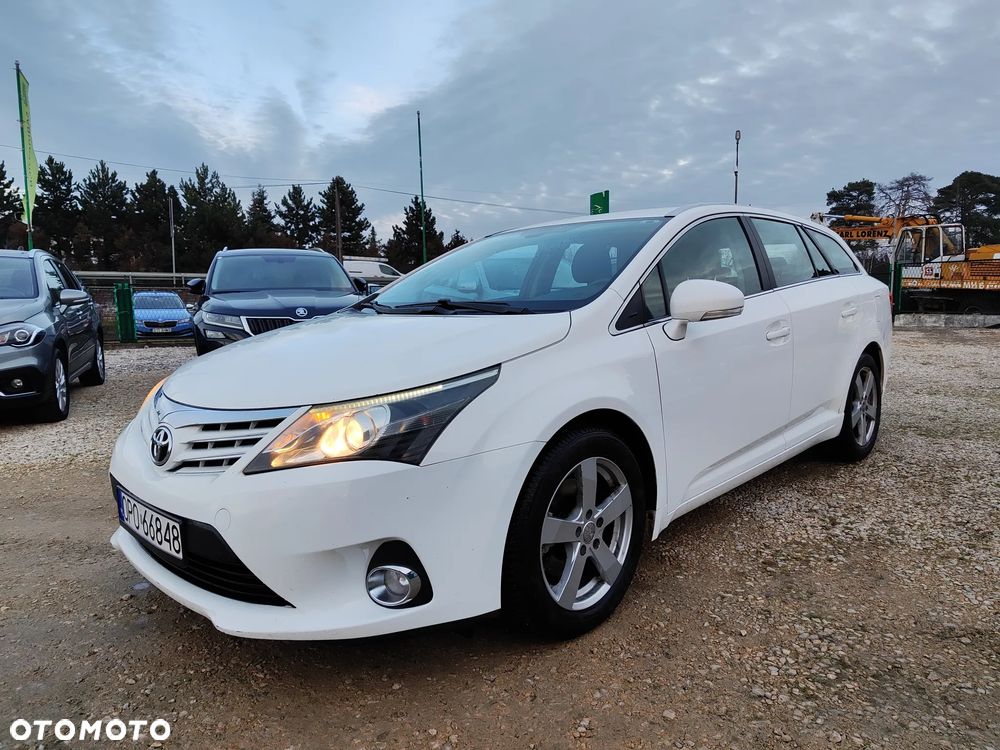 Toyota Avensis 2.2 D-4D Business Edition - 3
