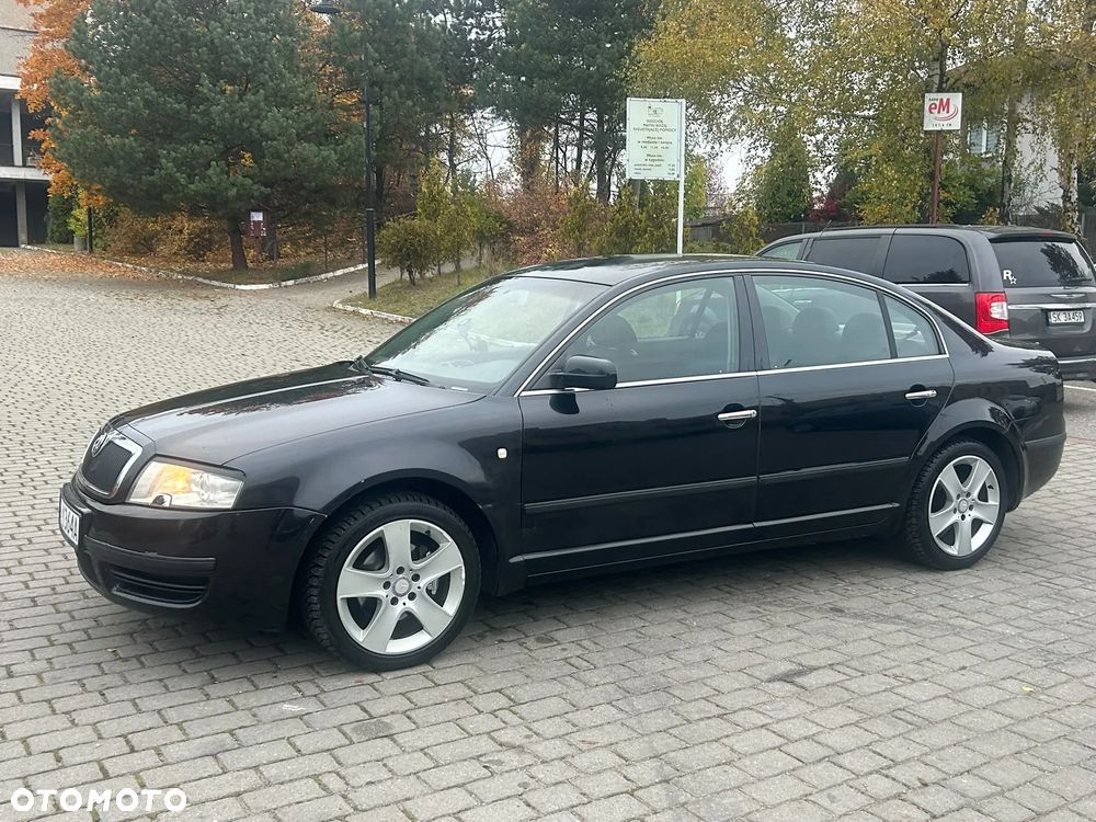Skoda Superb 1.8 Turbo Elegance - 24