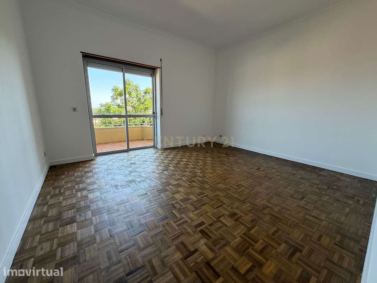 Apartamento T3 Centro de Almada com elevador - Grande imagem: 2/23