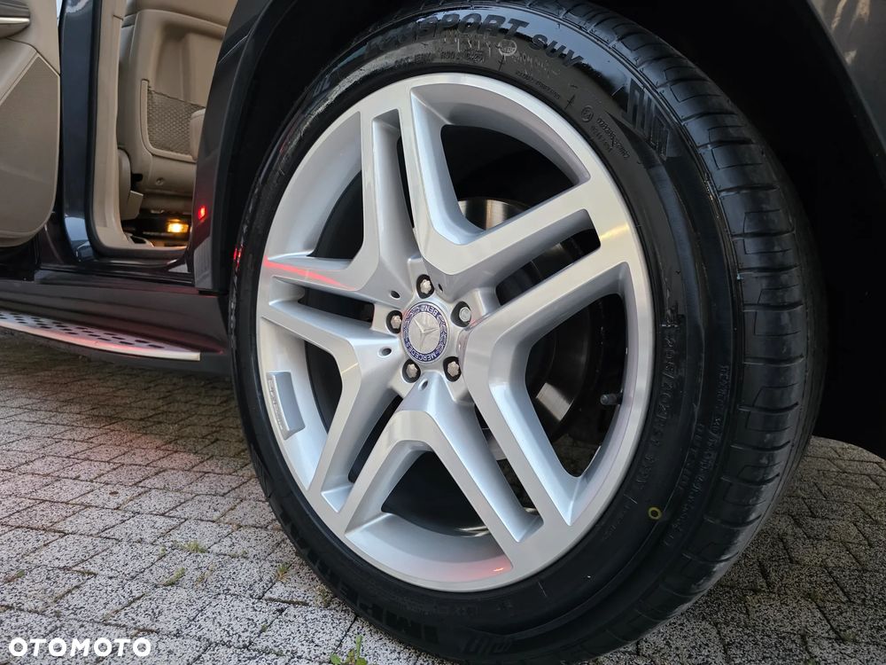 Mercedes-Benz GL 350 CDI DPF 4Matic BlueEFFICIENCY 7G-TRONIC Grand Edition - 28