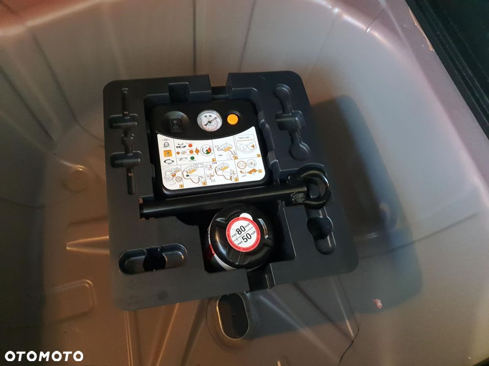 Renault Captur 1.0 TCe Equilibre - 23