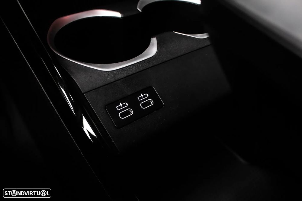 BMW X1 xDrive25e Aut. — fotografia 22