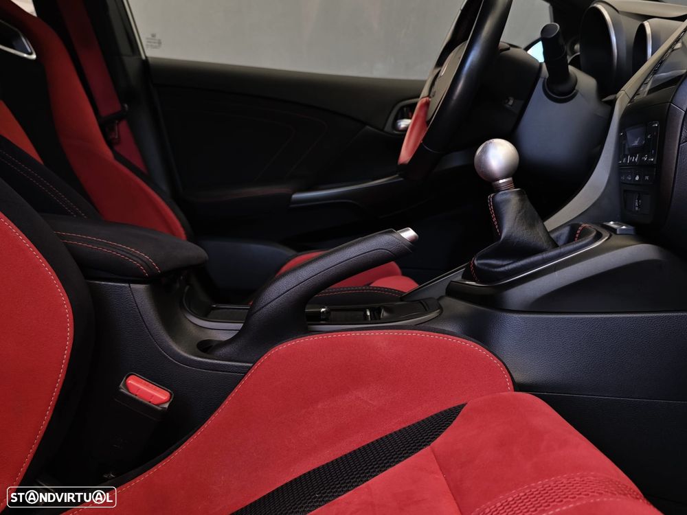 Honda Civic 2.0 VTEC Turbo Type R GT - 59