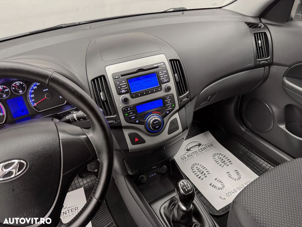 Hyundai i30 CW 1.4 GL Classic - 26