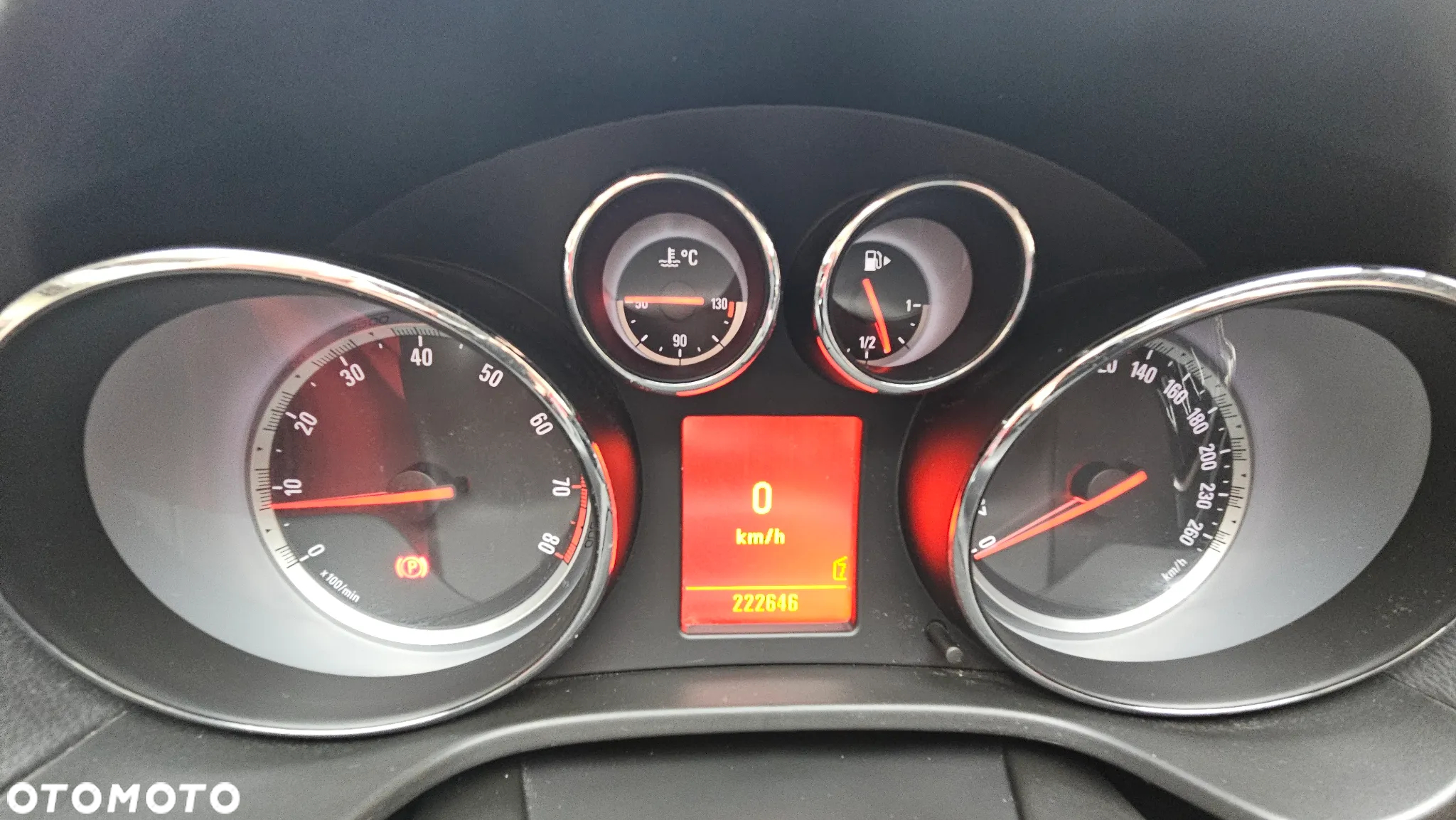 Opel Insignia 1.6 Turbo Sports Tourer - 16