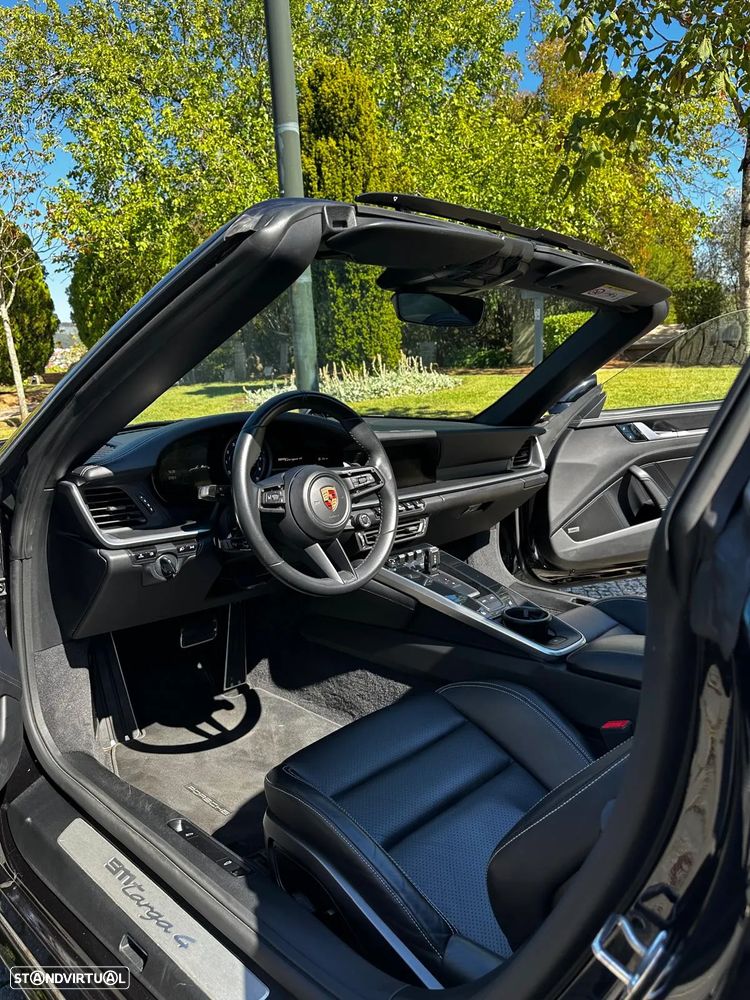 Porsche 911 (992) Targa 4 PDK - 11