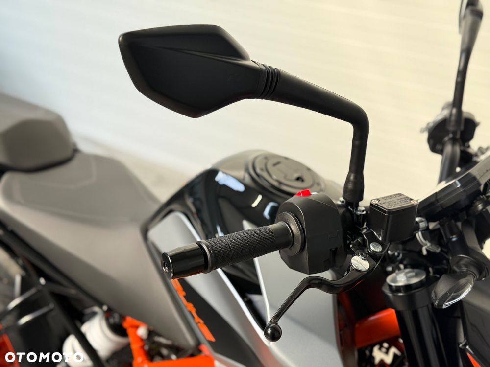KTM Duke - 13