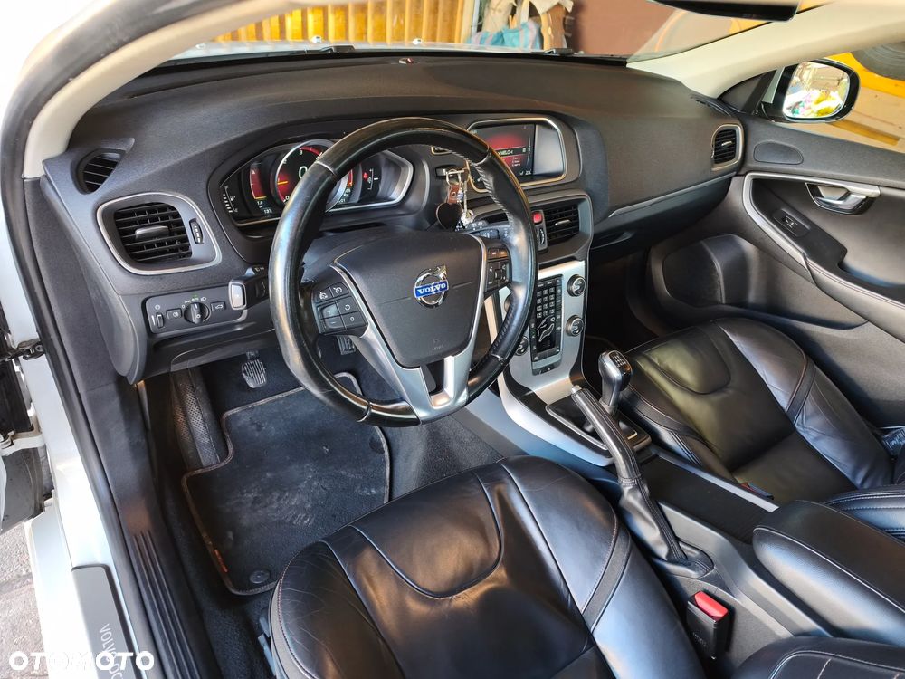 Volvo V40 D4 Drive-E Ocean Race - 21