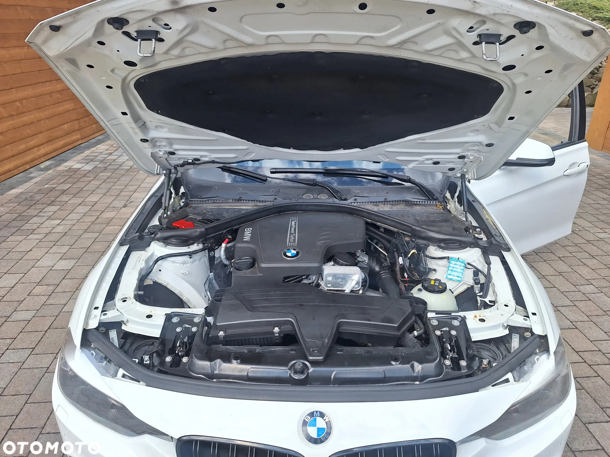 BMW Seria 3 320i Sport Line - 6