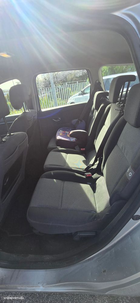 Renault Grand Scénic 1.5 dCi Expression SS - 11