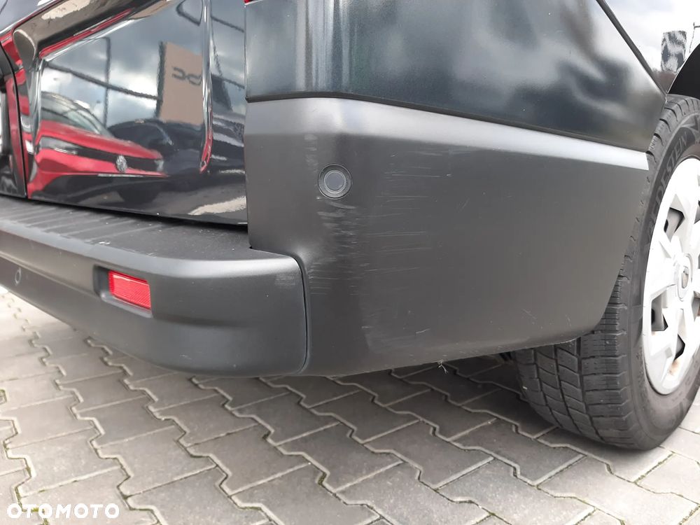 Renault Trafic 2.0 dCi EDC - 7