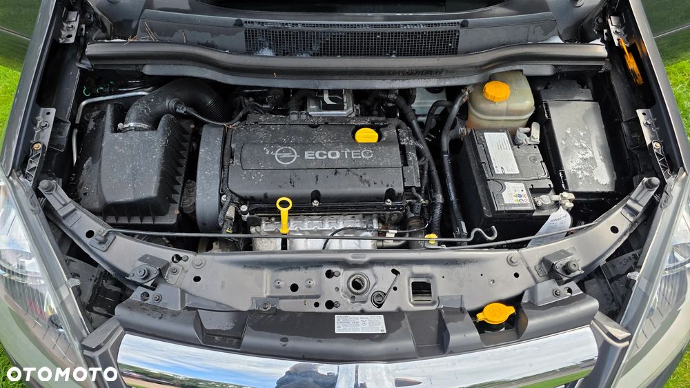 Opel Zafira 1.6 ECOFLEX Family Plus - 27