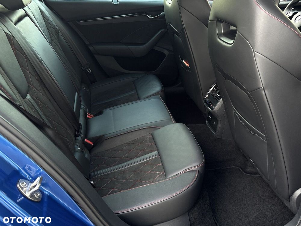 Skoda Octavia 2.0 TDI RS DSG - 8