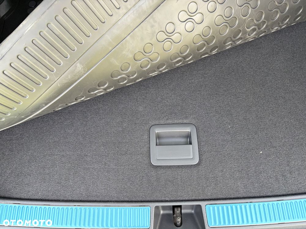 Volkswagen Passat - 29