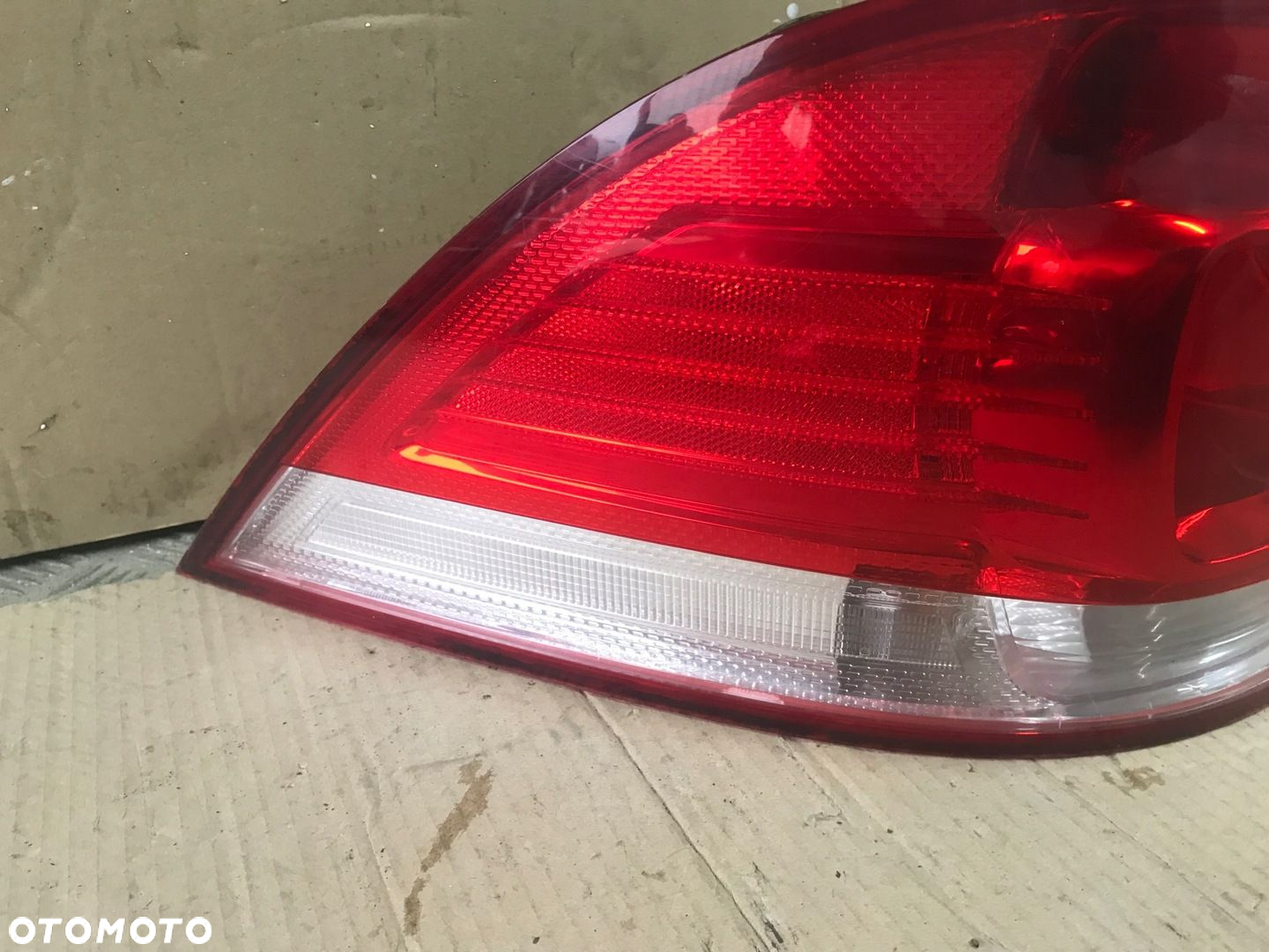 LAMPA PRAWY LUB LEWY TYŁ VW GOLF 5 V KOMBI - 11