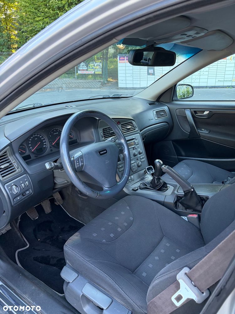 Volvo S60 2.4 - 7
